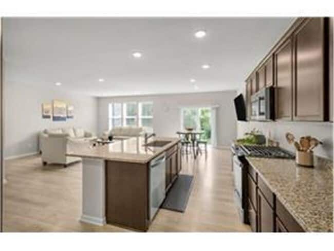 Building Photo - 21979 Lower Mill Ave