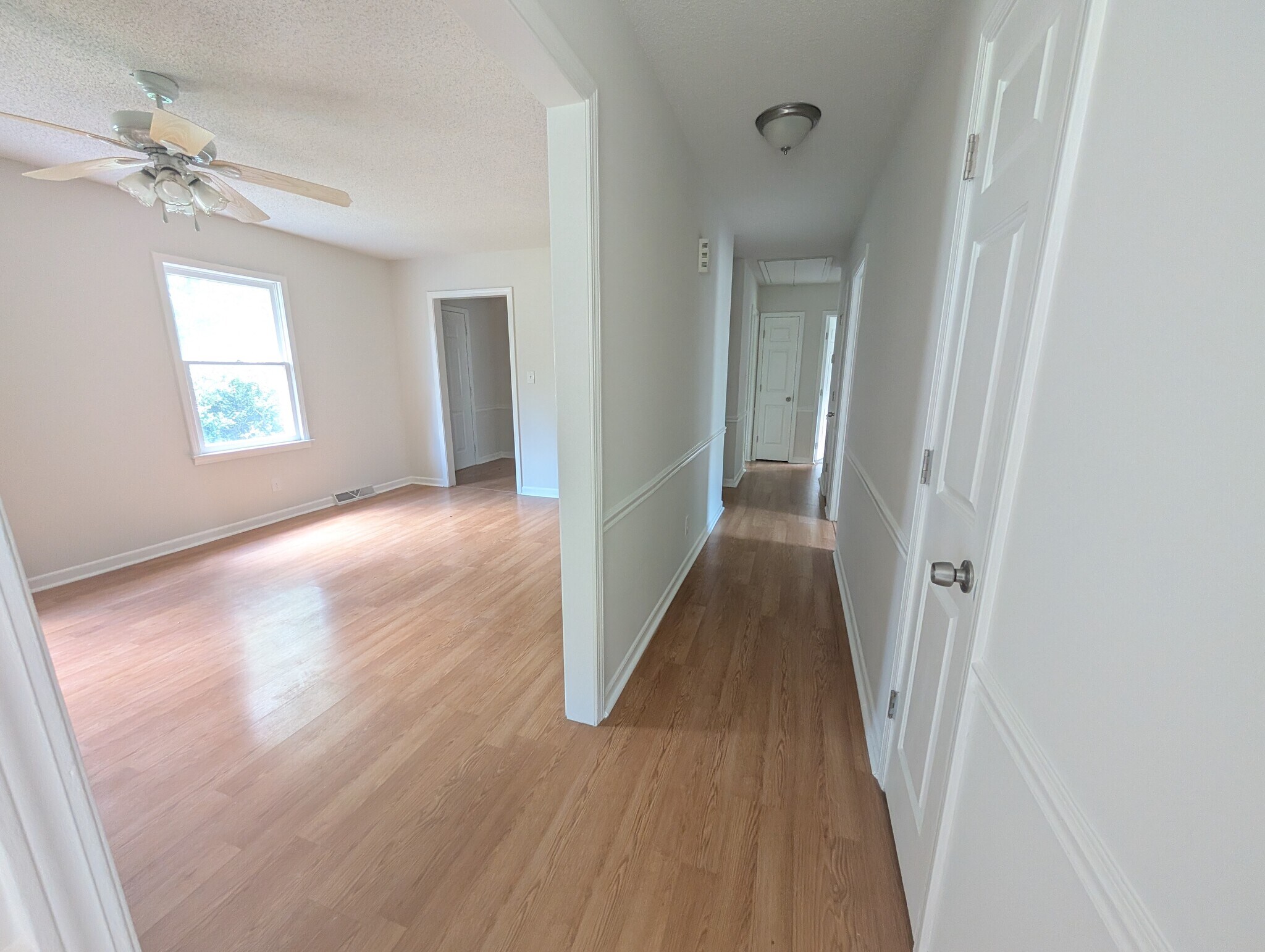 Living room from kitchen - 3 Timber Creek Ct