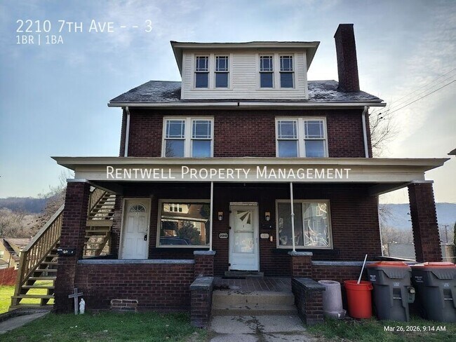 Building Photo - 2210 7th Ave
