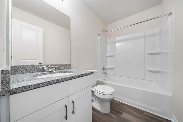 Building Photo - 15708 Del Norte Dr