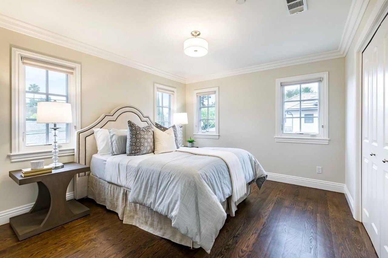 Building Photo - 140 Tennyson Ave