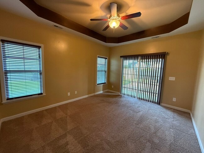 Building Photo - 513 New Hanover Trl