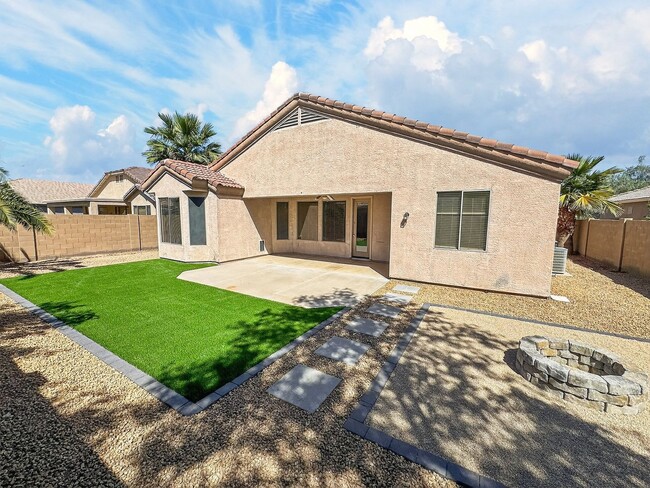 Building Photo - Single-level 4 bed, 2 bath home with tandem 3-car garage and RV gate.