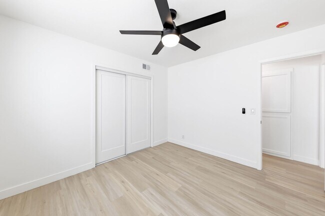 Building Photo - 3010 W Oceanfront