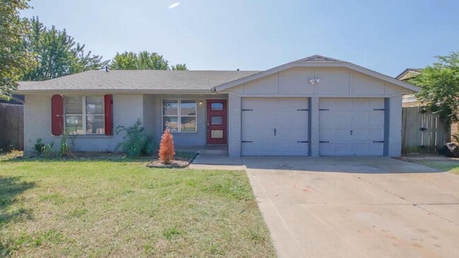 Building Photo - 3216 SW 82nd St