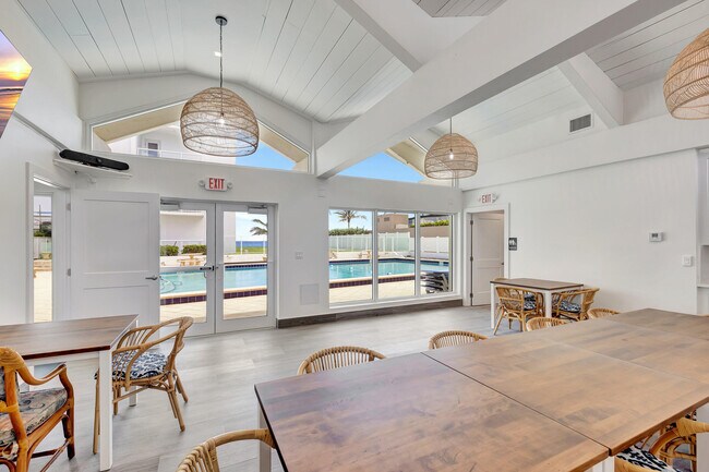 Building Photo - 2909 S Ocean Blvd