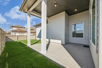 Building Photo - 5518 Kindle Aly