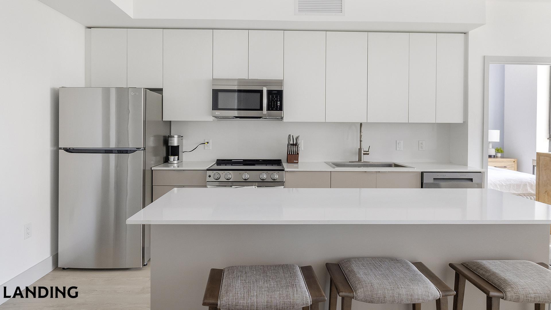 Building Photo - 1155 NE 126th St