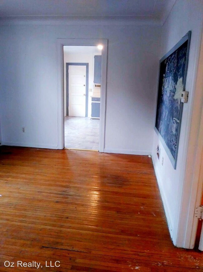 Building Photo - 837 Colburn St