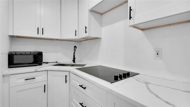 Building Photo - 32 SW 9th St