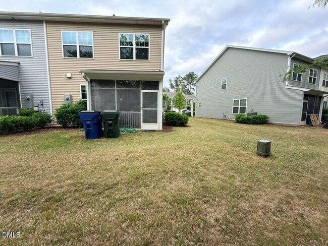 Building Photo - 6009 Beale Loop