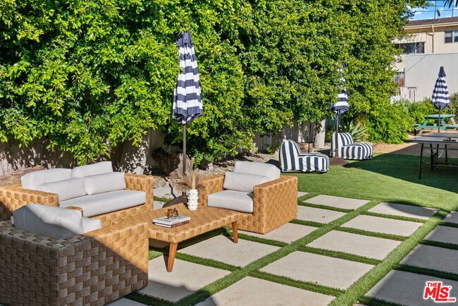 Building Photo - 1224 N Ogden Dr