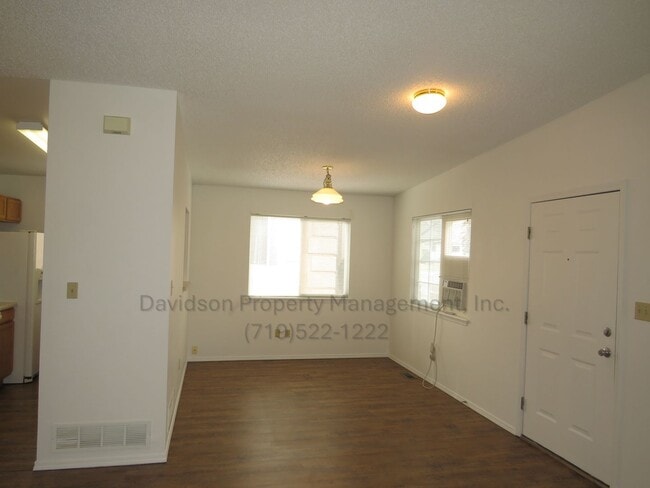 Building Photo - Great 3 Bedroom Unit in Old Colorado City