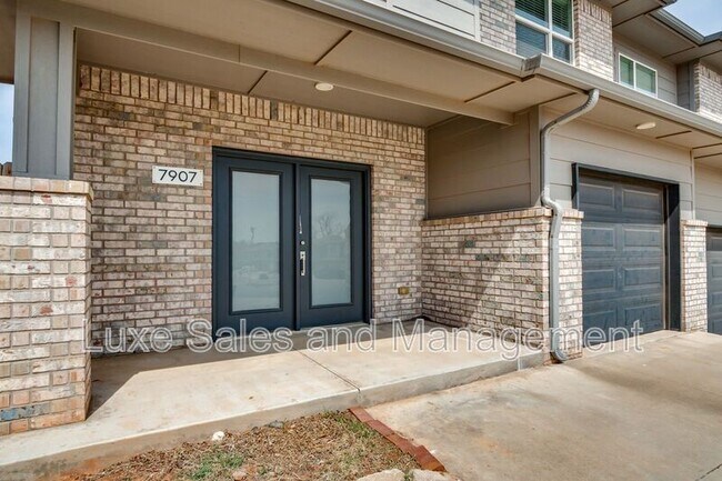 Building Photo - 7907 NW 135th Terrace