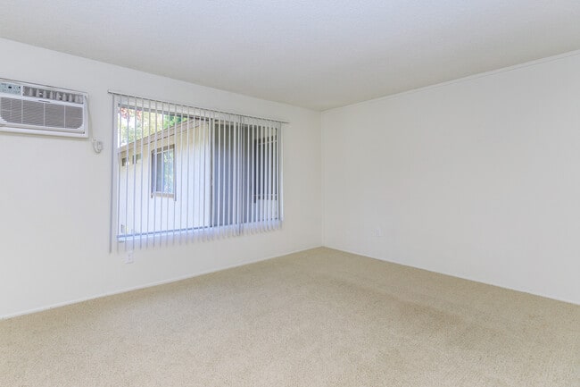 Building Photo - Del Amo Apartment Homes