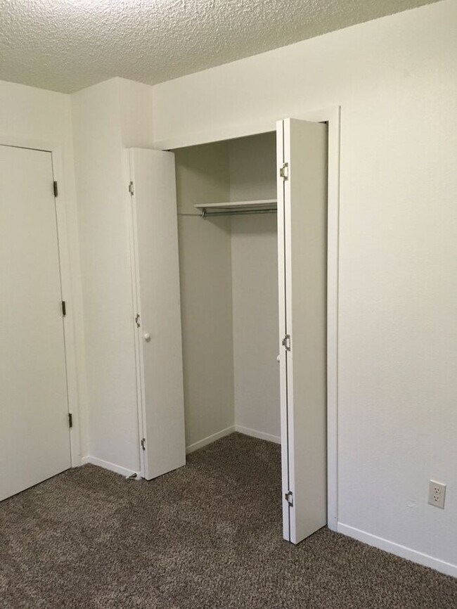 Building Photo - 3 Bedroom Home in SW Loveland!