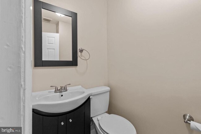 Building Photo - 4313 Deerpath Ln