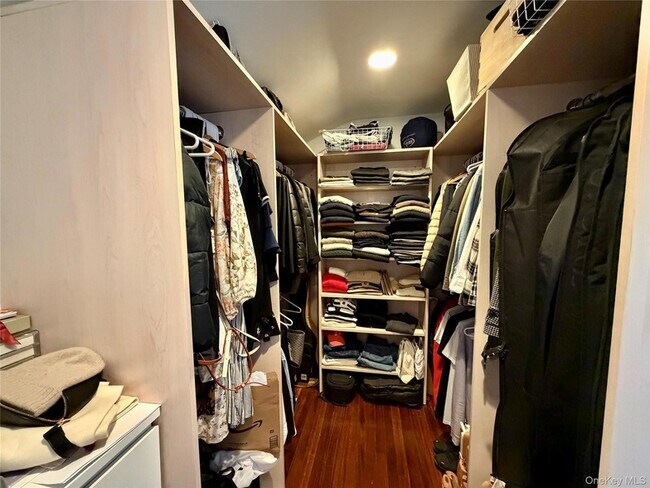 Building Photo - 109 14th Ave