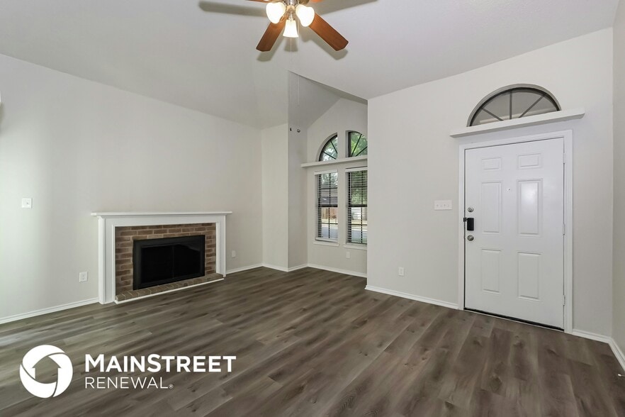 Building Photo - 223 Rodeo Dr