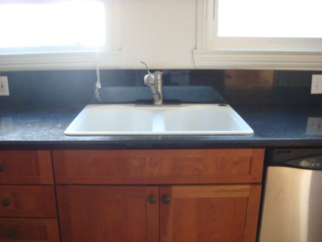 Building Photo - 6087 Cashio St