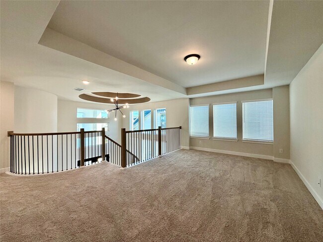 Building Photo - 1111 Luna Dr