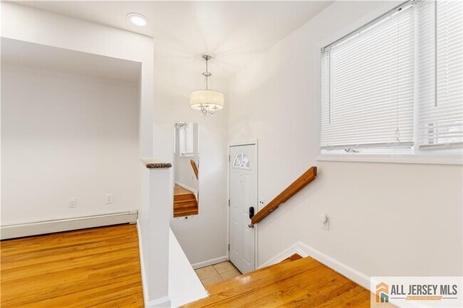 Building Photo - 1 Stanton St