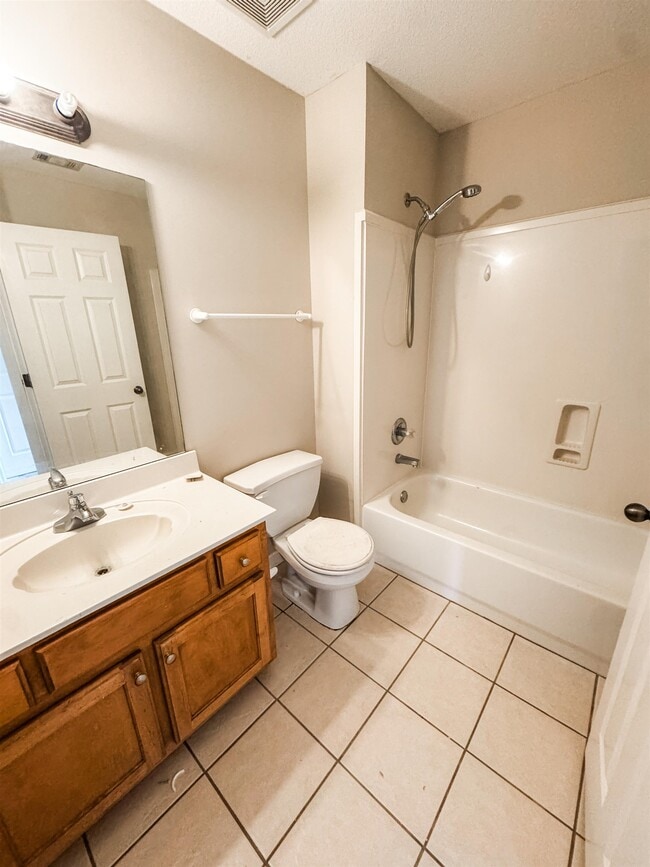 Building Photo - 9847 Winsford Ln