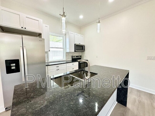 Building Photo - 1121 Zeigler St