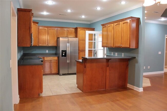 Building Photo - Available March!