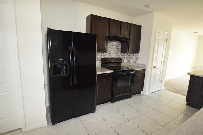 Building Photo - 946 Shady Tree Ln