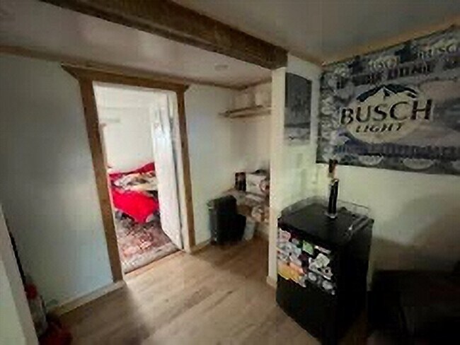 Building Photo - 407 S 10th Ave