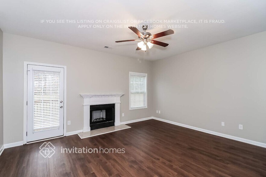 Building Photo - 5135 Blue Ash Ct