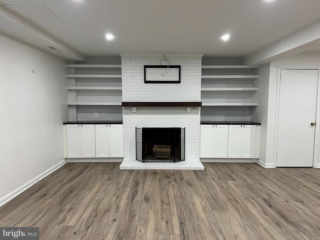 Building Photo - 6683 McLean Dr