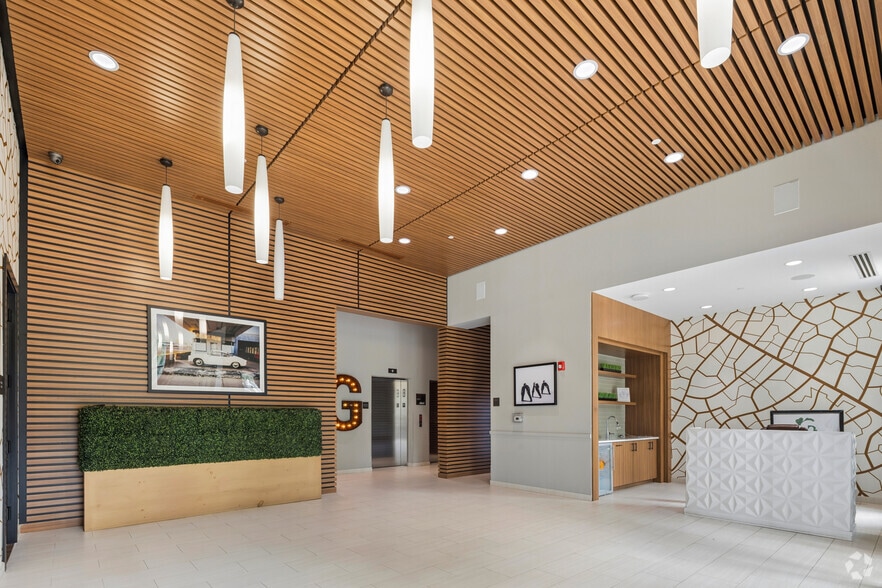 Lobby Photo - The Green at Bloomfield