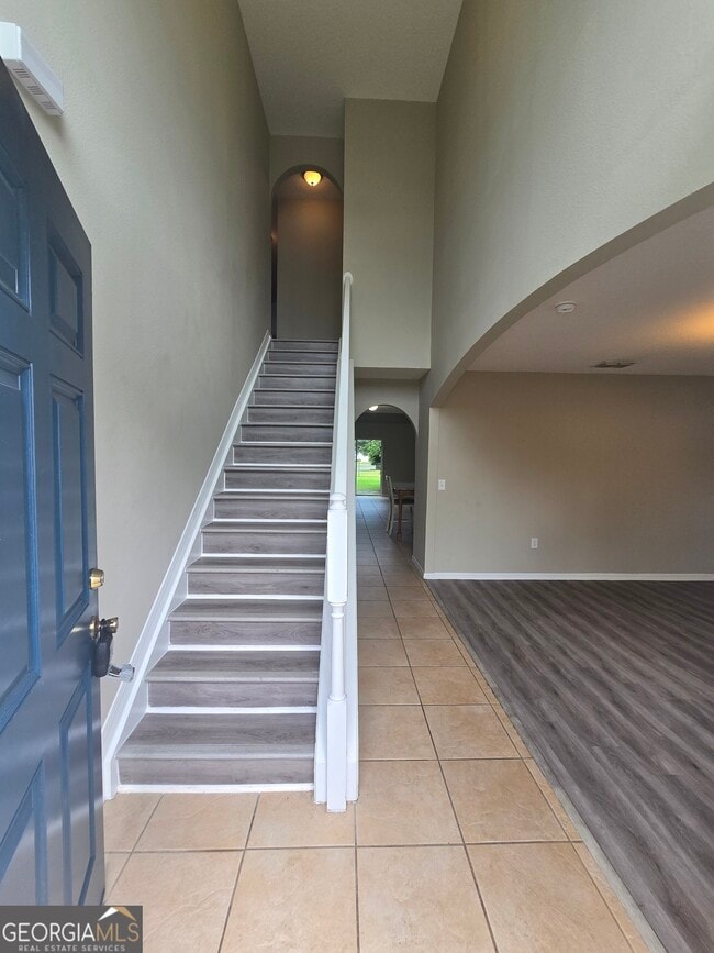 Building Photo - 405 Brooklet Cir