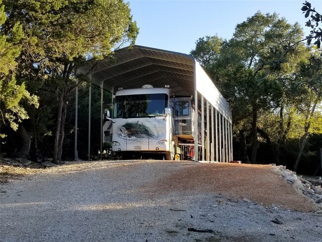 Building Photo - 2055 Island View