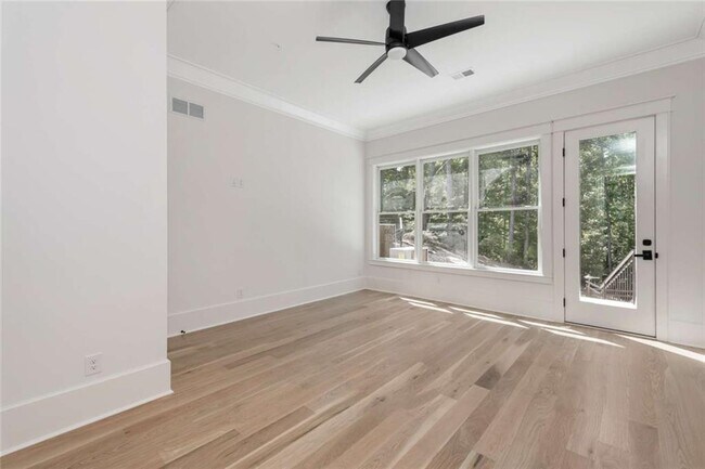 Building Photo - 402 Timberview Trail