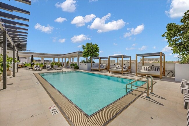 Building Photo - 4220 Laguna St