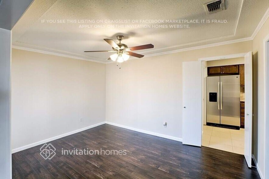 Building Photo - 1717 Brighton Dr