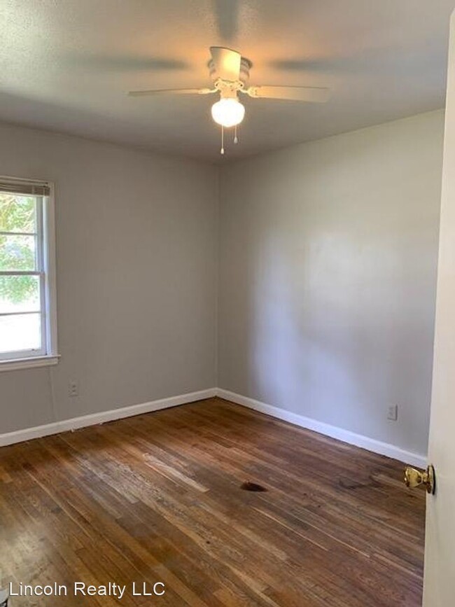 Building Photo - 3 br, 1.5 bath House - 1308 W Alden Avenue