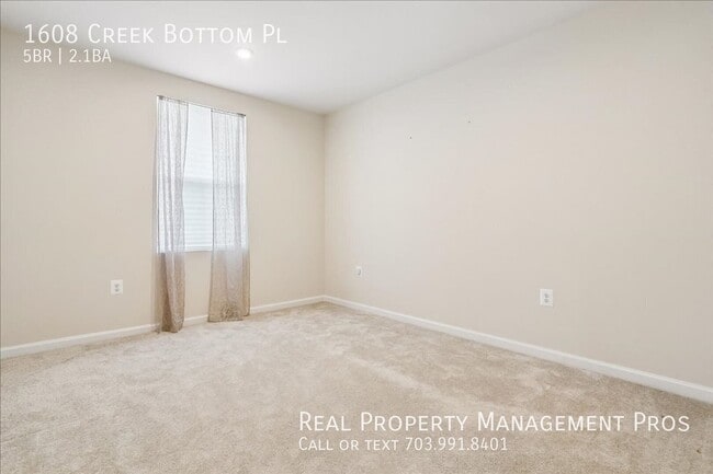 Building Photo - 1608 Creek Bottom Pl