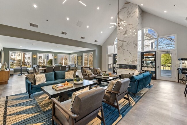 Building Photo - Windsor Kingstowne