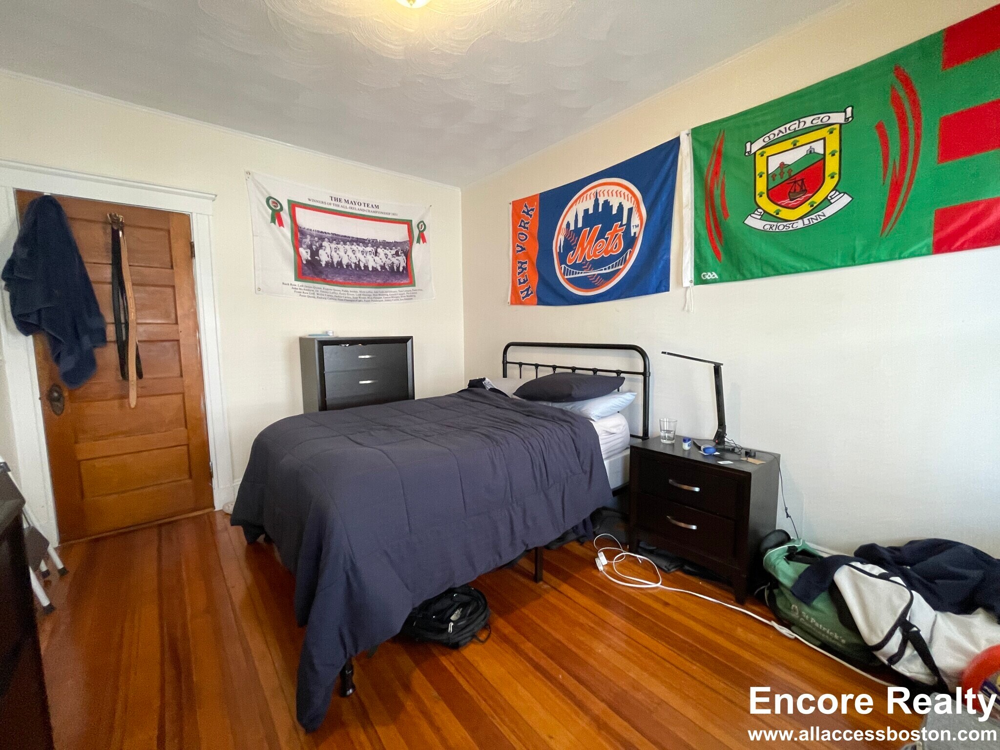 Building Photo - 56 Hobson St