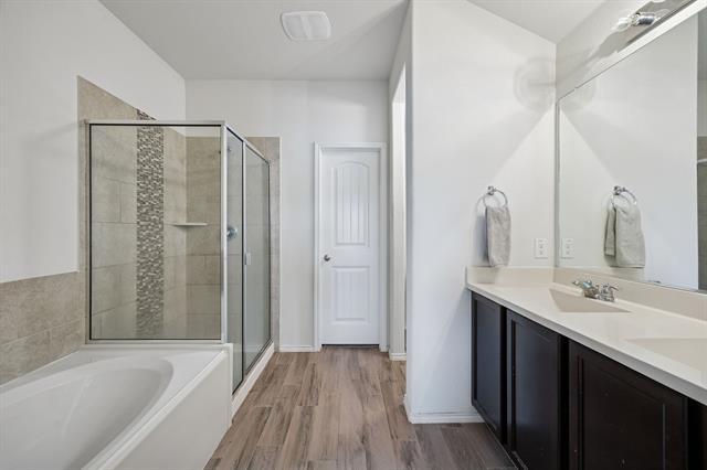 Building Photo - 1380 Acmite Ave