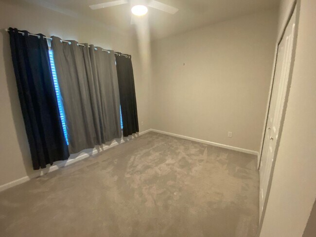 Building Photo - 2304 Tudor Rose Dr