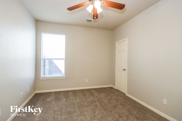 Building Photo - 17506 Buck Island Ct