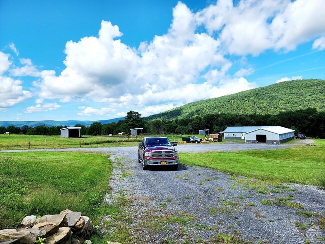 Building Photo - 285 Gridley Rd