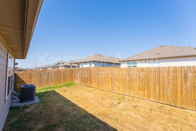 Building Photo - 5828 Roderick Dr