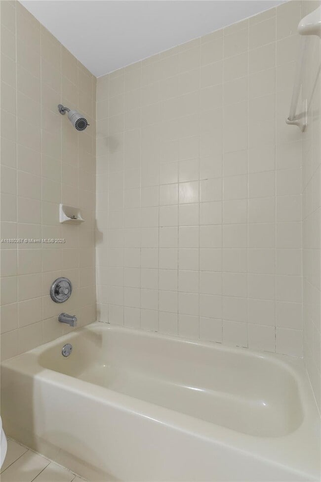 Building Photo - 3812 SW 171st Terrace