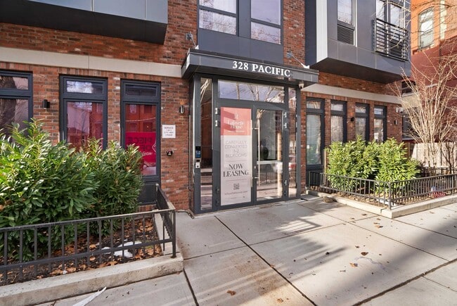 Building Photo - 328 Pacific Ave